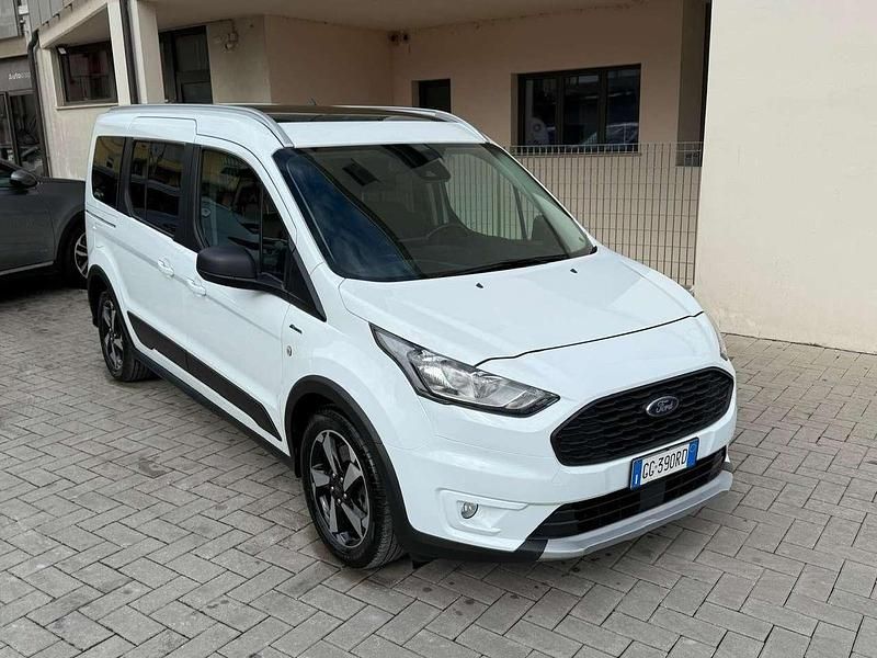 Usata Ford Tourneo Active 120 CV (88 kW) 2021 Bianco Monovolume