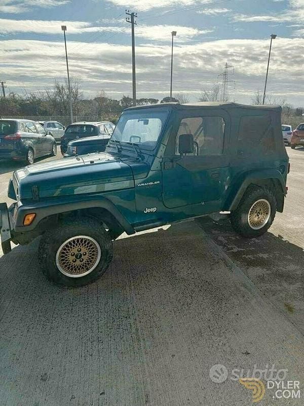 Usata Jeep Wrangler 118 CV (86 kW) 1997 SUV