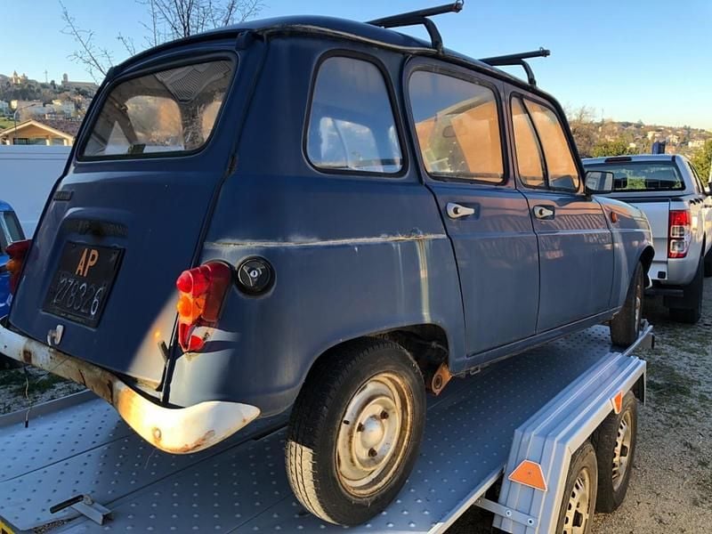 Usata Renault R4 52 CV (38 kW) 1983 Blu Utilitaria
