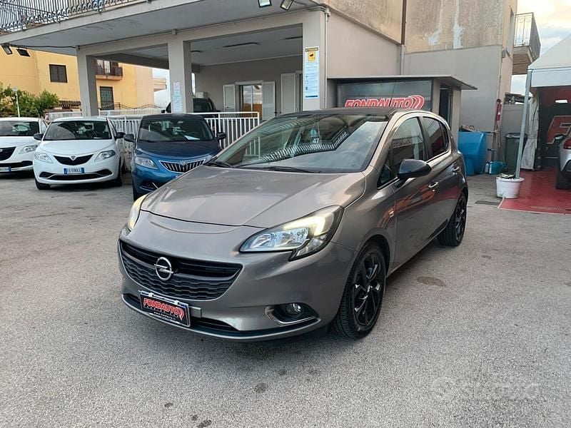 Marrone Usata 2015 Opel Corsa Tre volumi | 3499 € (Ottimo prezzo) - Immagine 1/4