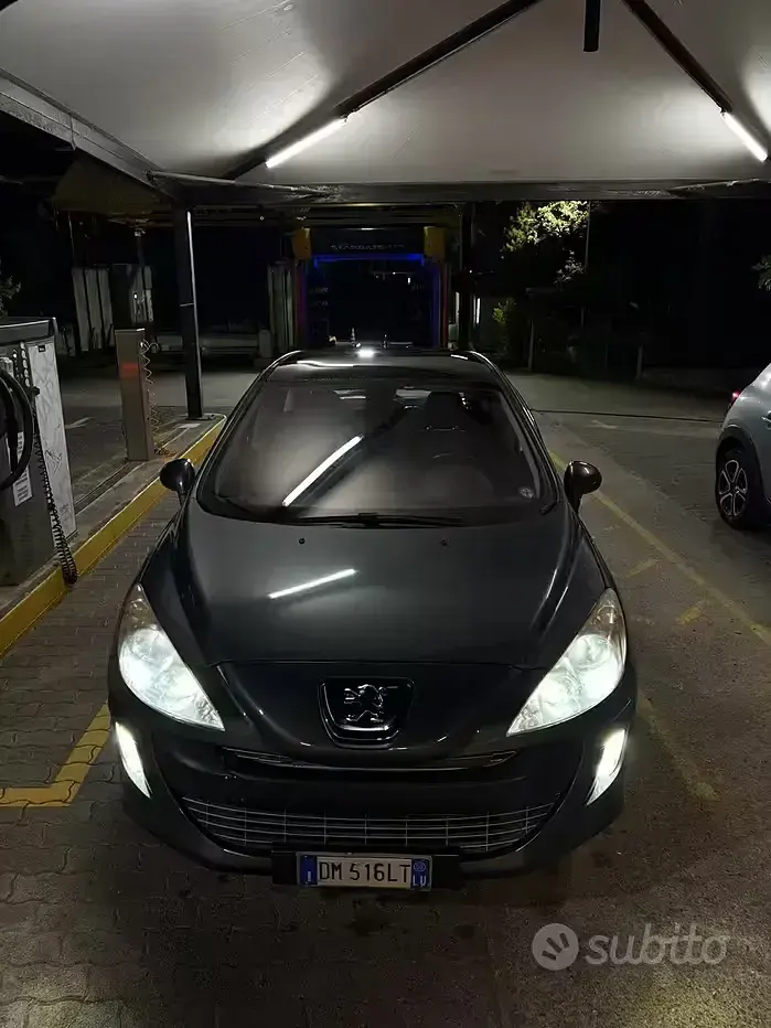 Usata Peugeot 308 150 CV (110 kW) 2008 Grigio Berlina