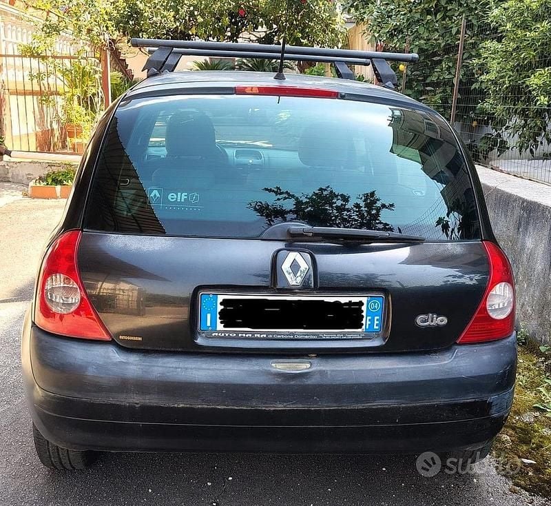 Usata Renault Clio II 2004 Nero Utilitaria