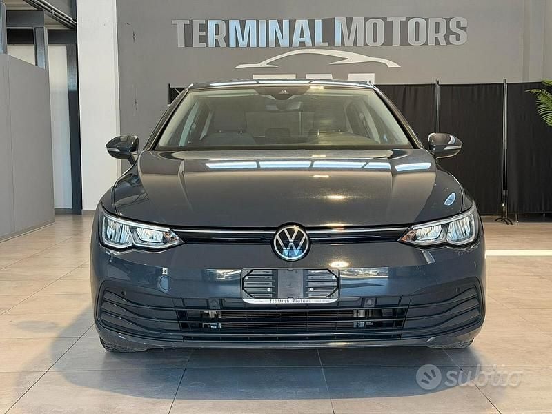 Usata VW Golf VIII Style 116 CV (85 kW) 2022 Grigio Berlina