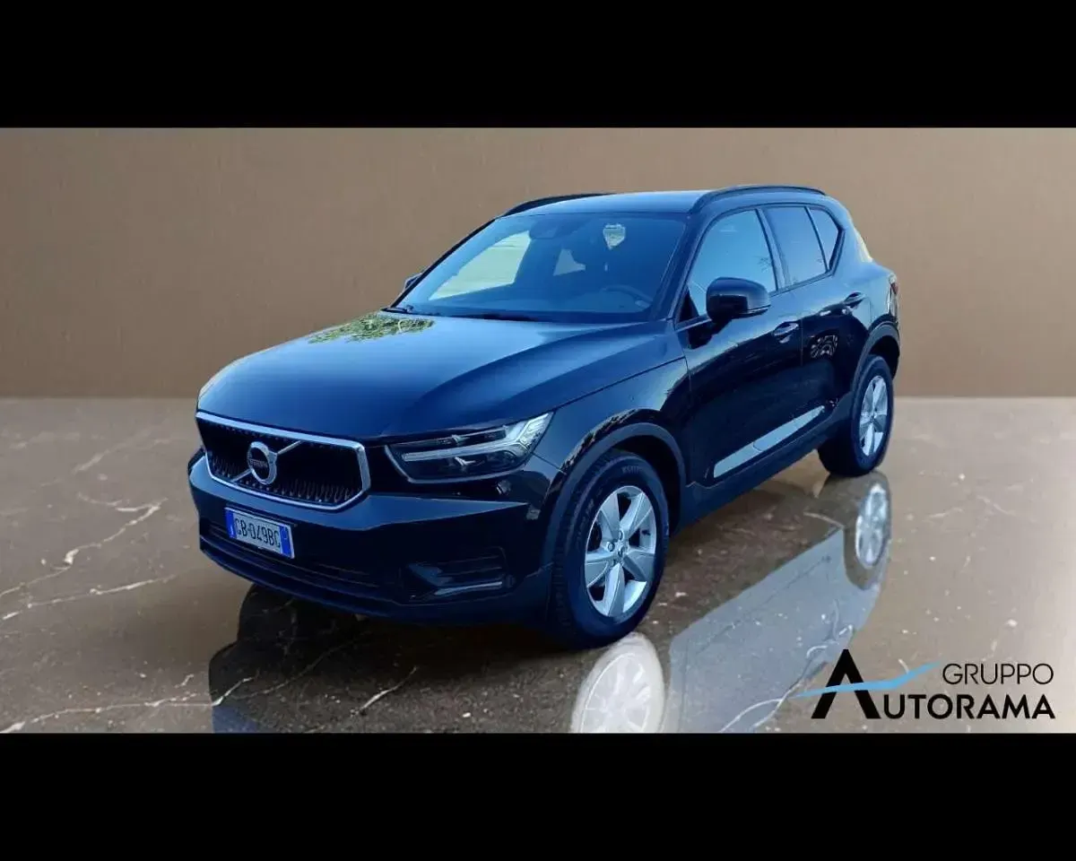 Usata Volvo XC40 Momentum 150 CV (110 kW) 2020 SUV