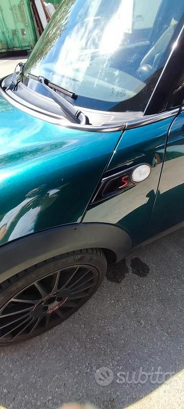 Usata Mini Cooper S 175 CV (128 kW) 2009 Verde Utilitaria