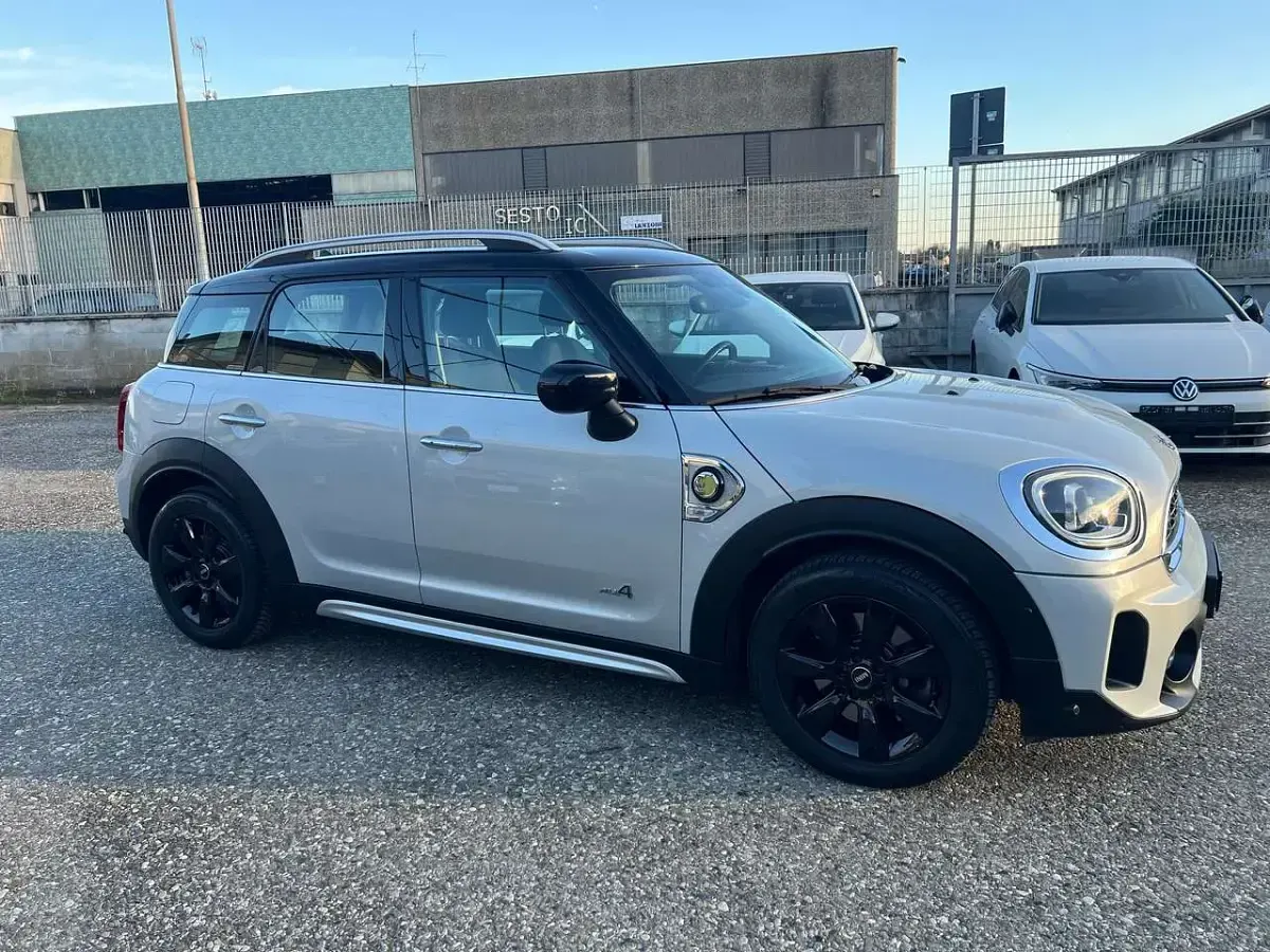 Usata Mini Cooper Countryman Business 125 CV (91 kW) 2020 Bianco SUV