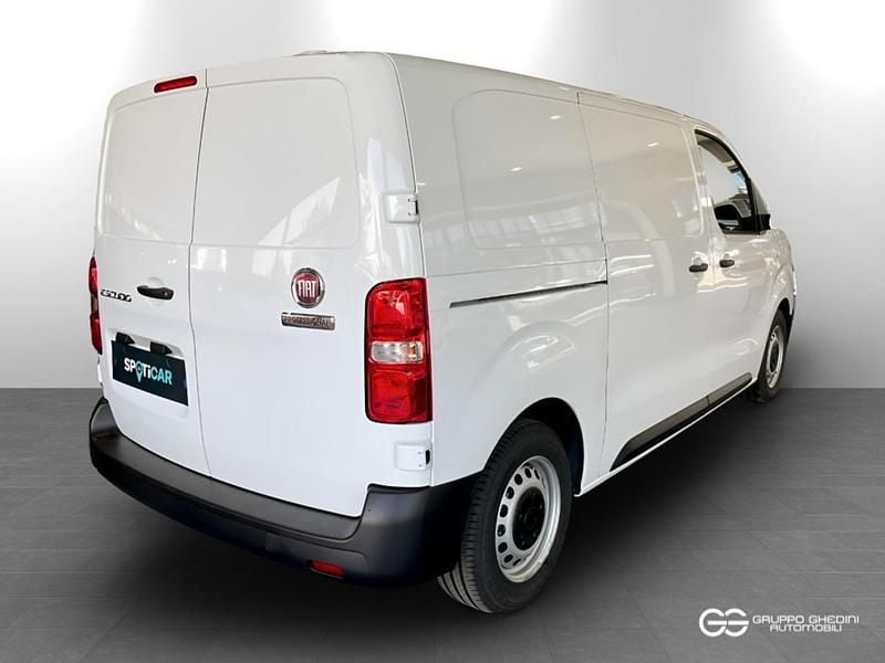Begagnad Fiat Scudo Business 75 kW (102 HK) 2022 Vit Van