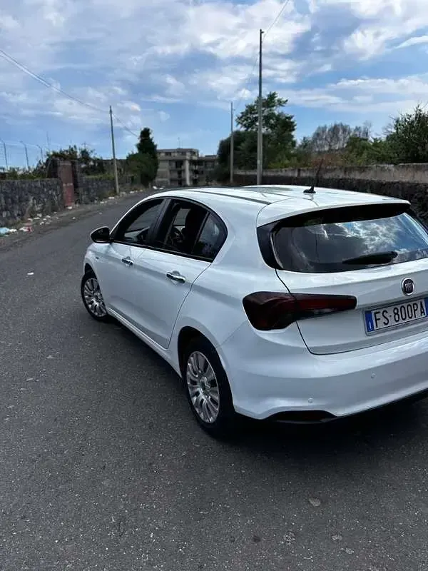 Usata Fiat Tipo Business 95 CV (69 kW) 2018 Bianco Berlina