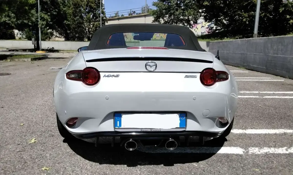 Usata Mazda MX5 Exceed 131 CV (96 kW) 2017 Grigio Cabrio
