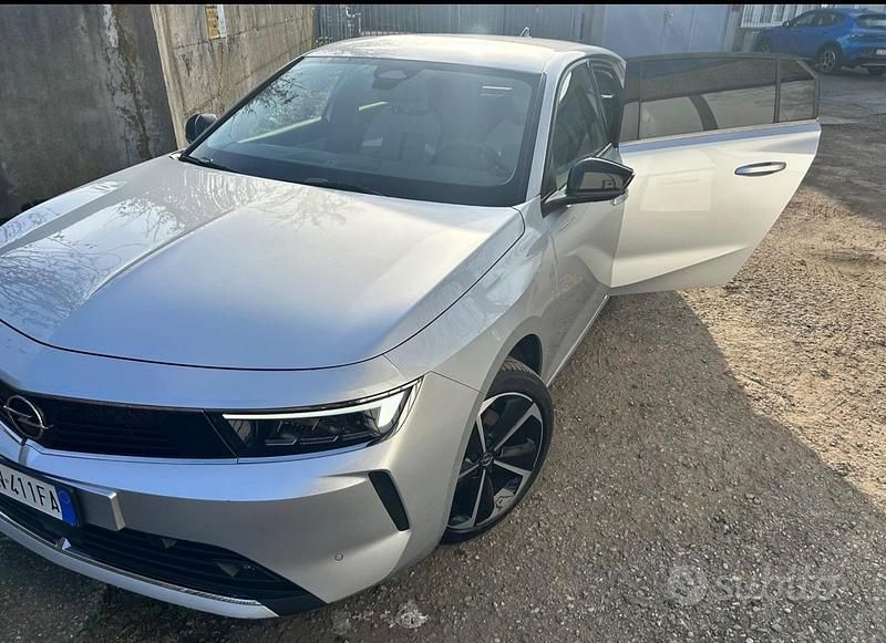 Usata Opel Astra 130 CV (95 kW) 2023 Grigio Berlina