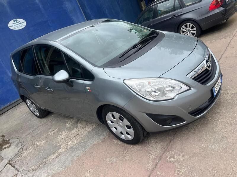 Usata Opel Meriva 120 CV (88 kW) 2013 Grigio Monovolume