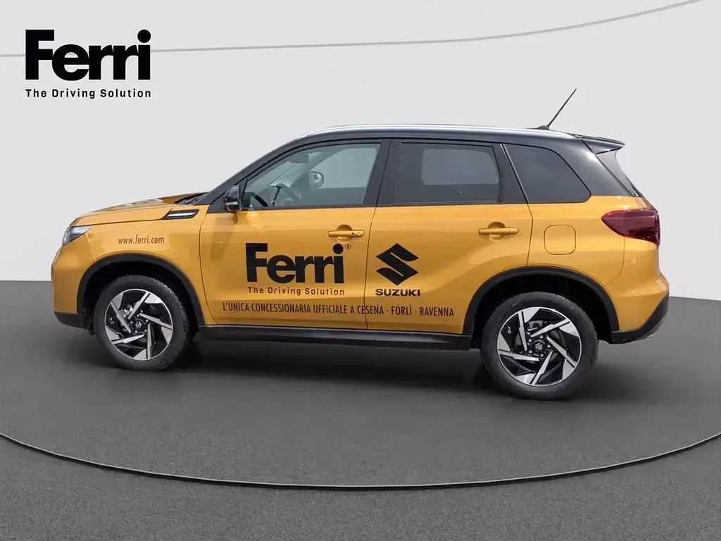 Nuova Suzuki Vitara 110 CV (80 kW) 2026 Giallo tibet tetto nero met. SUV