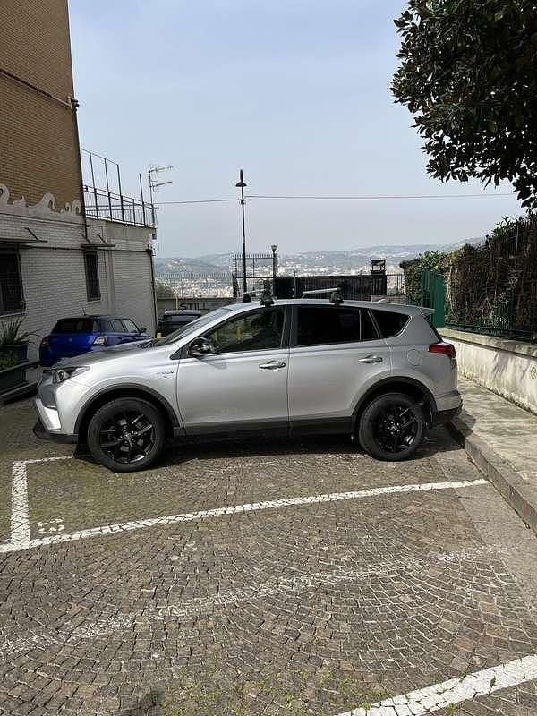 Usata Toyota RAV4 Hybrid 155 CV (114 kW) 2018 SUV