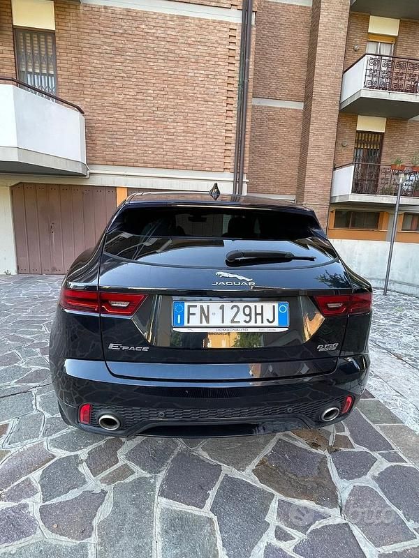 Usata Jaguar E-Pace 150 CV (110 kW) 2018 Nero SUV
