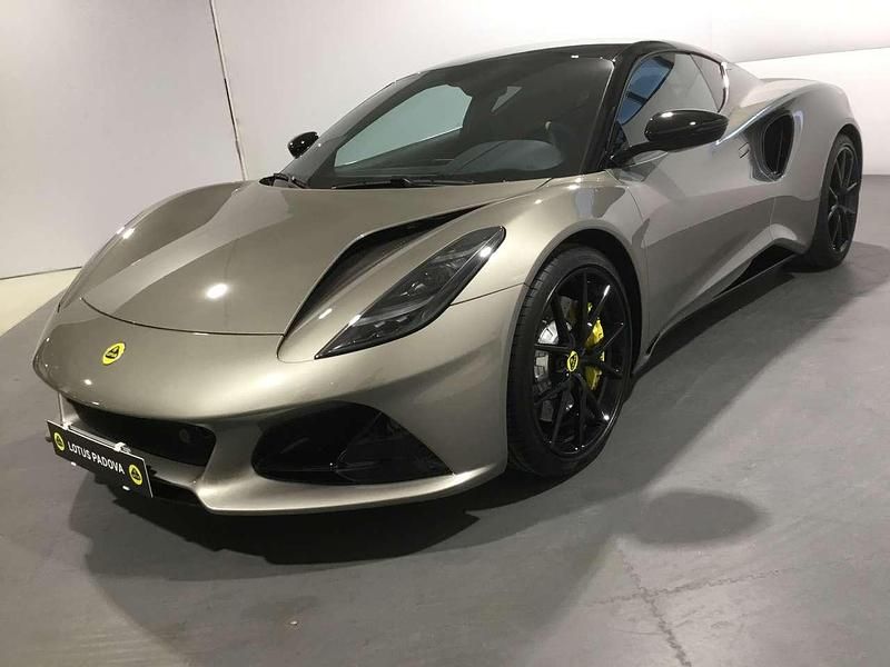 Usata Lotus Emira 364 CV (267 kW) 2025 Nimbus grey Coupé