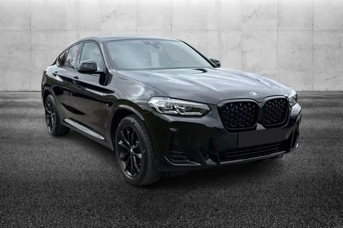 Usata BMW X4 M Sport 190 CV (139 kW) 2025 Nero SUV