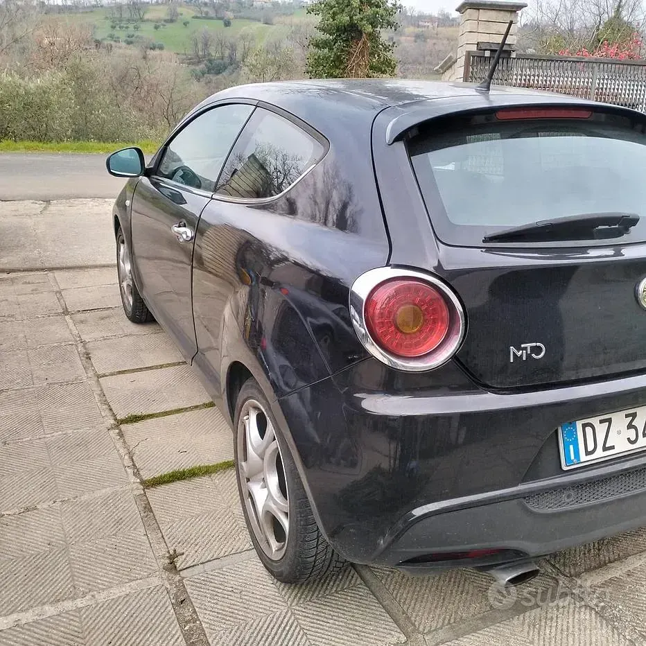 Usata Alfa Romeo MiTo 135 CV (99 kW) 2010 Nero Utilitaria