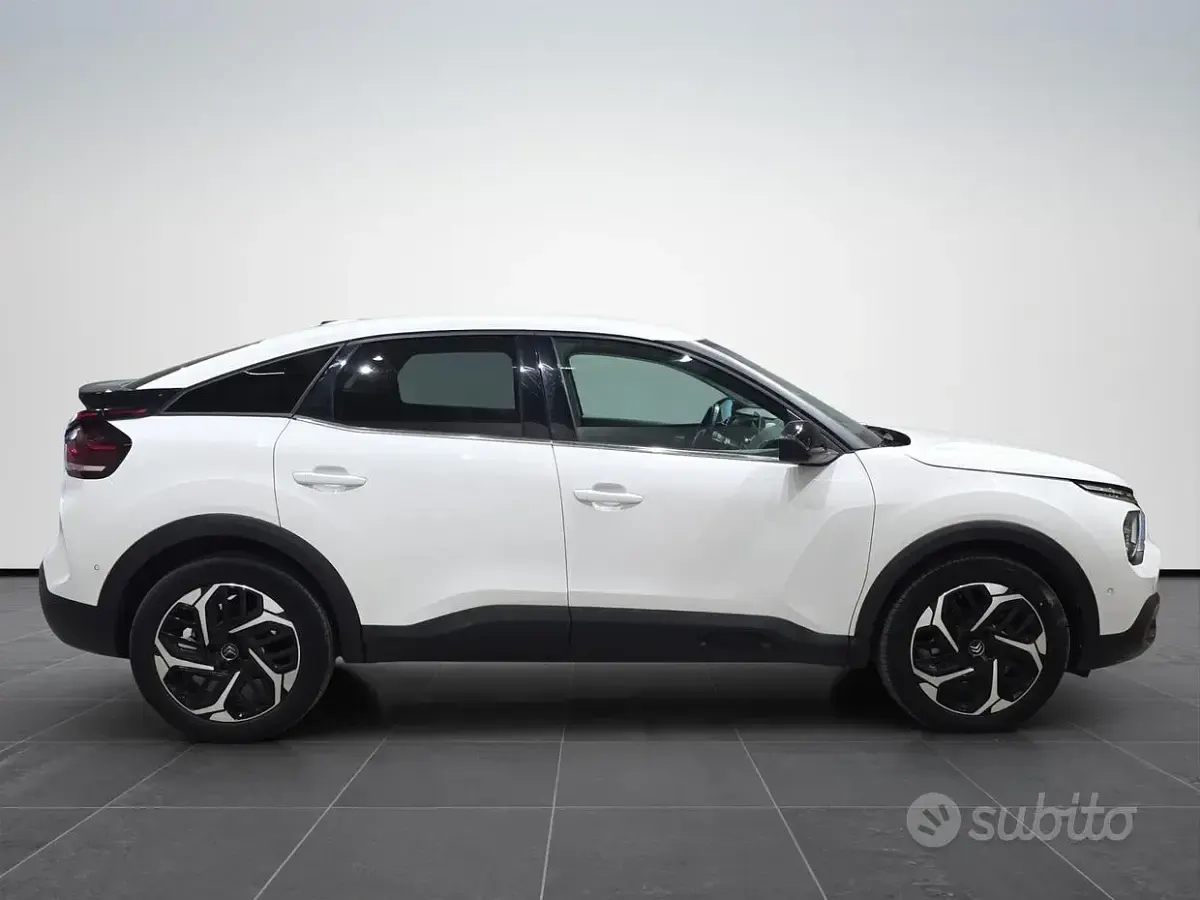Usata Citroën C4 PureTech 131 CV (96 kW) 2022 Bianco Berlina