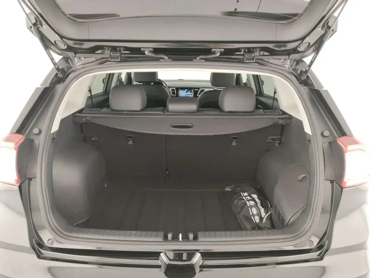 Usata Kia Niro Style 105 CV (77 kW) 2016 Nero SUV