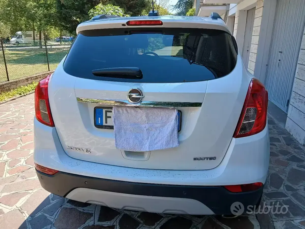 Usata Opel Mokka 140 CV (102 kW) 2018 Bianco SUV