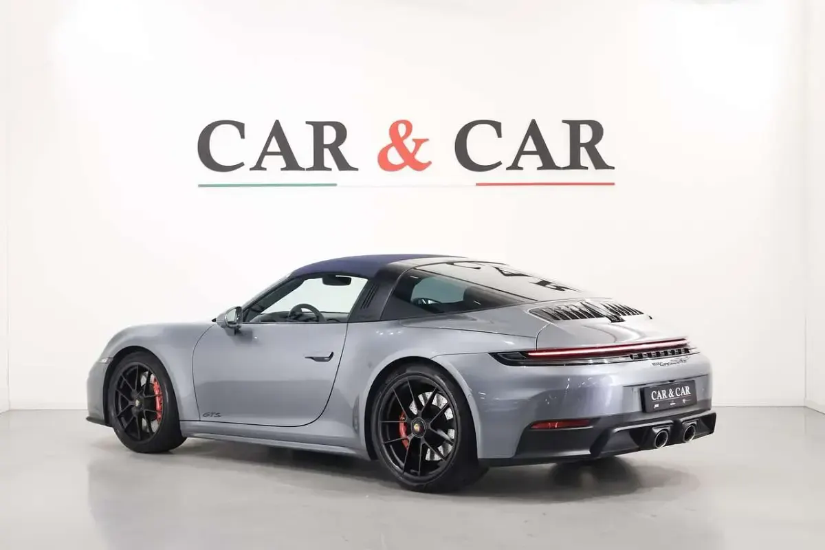 Usata Porsche 992 541 CV (397 kW) 2025 Grigio Cabrio