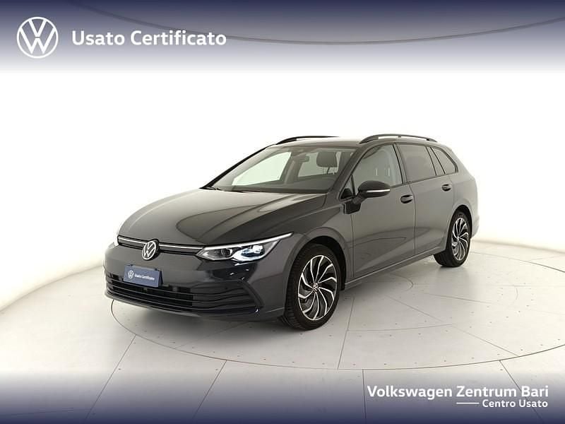 Usata VW Golf VIII Life 110 CV (80 kW) 2024 Grigio Station wagon