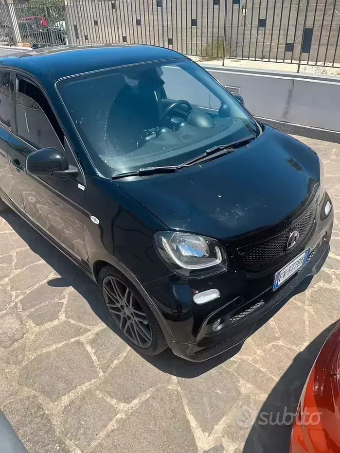 Usata Smart ForFour Brabus 2017 Nero Utilitaria