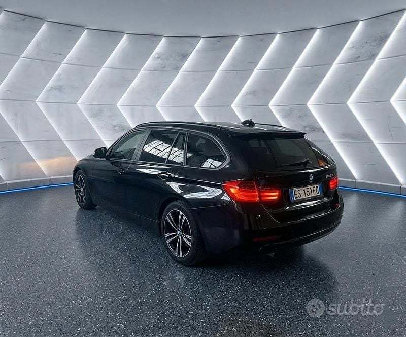 Usata BMW 320 184 CV (135 kW) 2012 Nero Station wagon