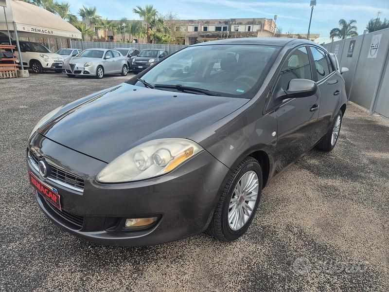 Usata Fiat Bravo Dynamic 105 CV (77 kW) 2009 Grigio Utilitaria