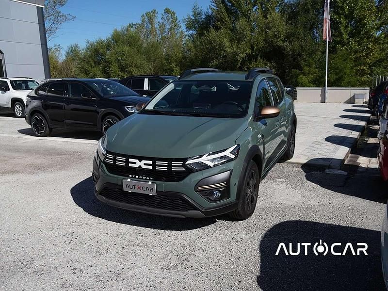Usata Dacia Sandero Extreme 110 CV (80 kW) 2024 Verde oxide Utilitaria