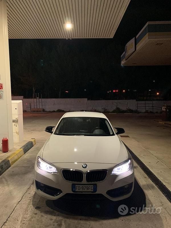 Usata BMW 218 Comfort Edition 150 CV (110 kW) 2015 Bianco Coupé