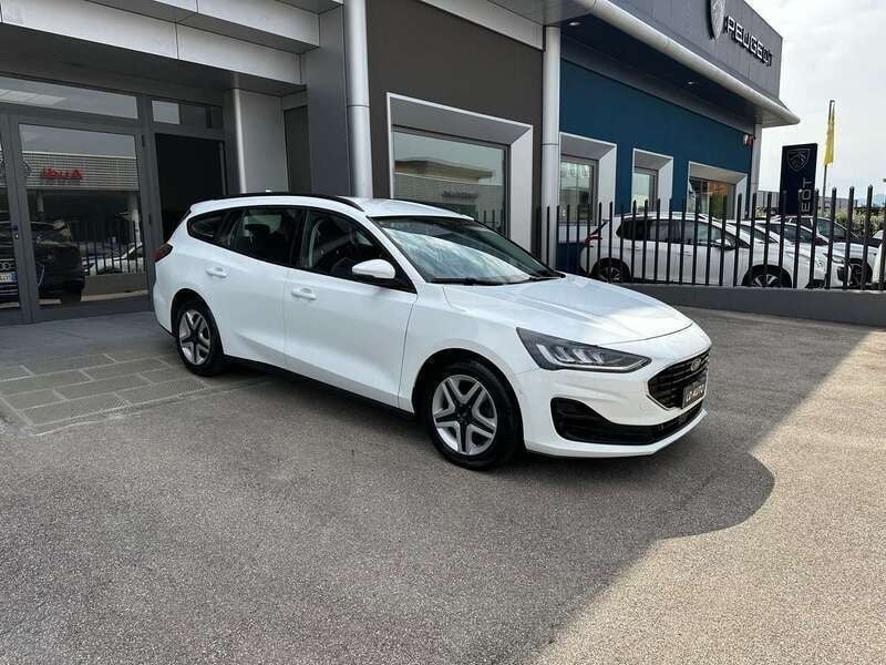 Usata Ford Focus Active 120 CV (88 kW) 2022 Other Station wagon