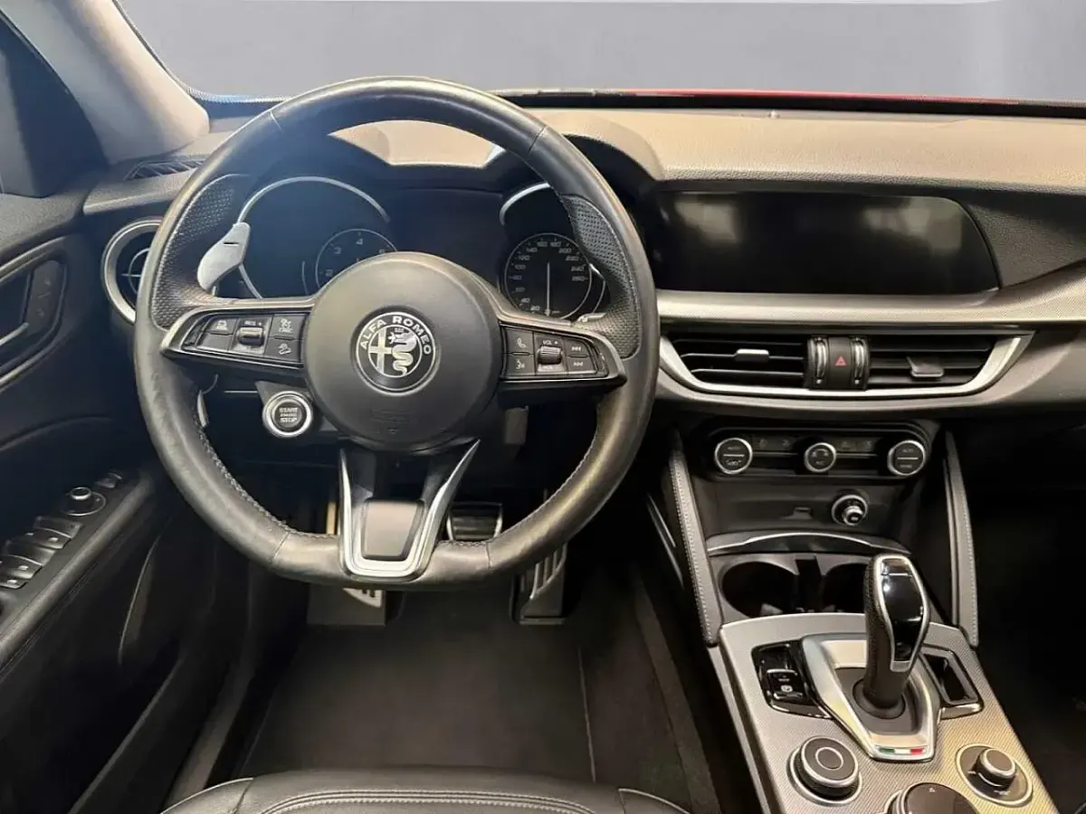 Usata Alfa Romeo Stelvio Sprint 190 CV (139 kW) 2022 Rosso SUV
