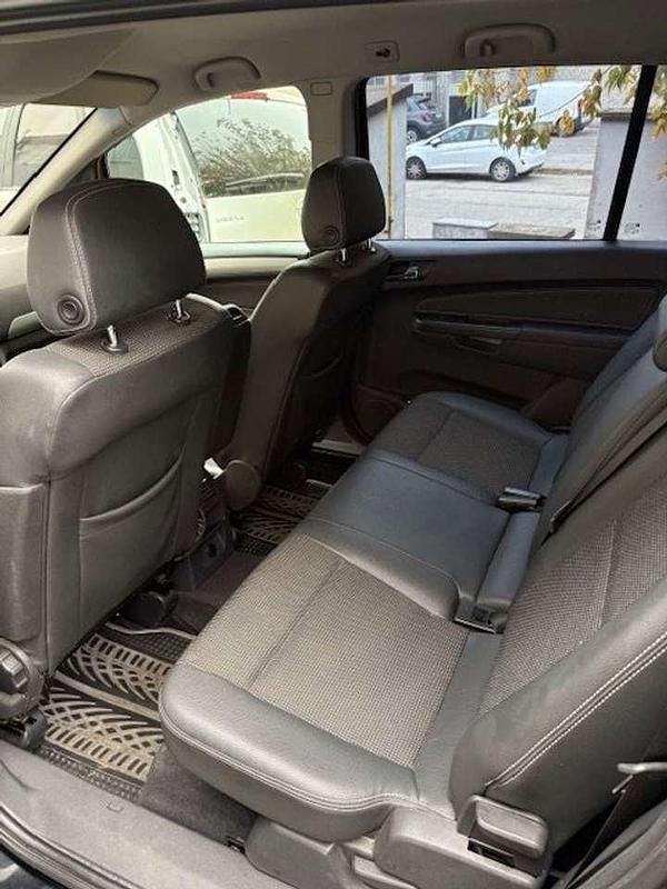 Usata Opel Zafira Cosmo 110 CV (80 kW) 2009 Nero Monovolume