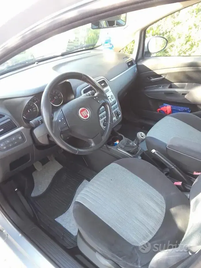 Usata Fiat Grande Punto 90 CV (66 kW) 2009 Grigio Utilitaria