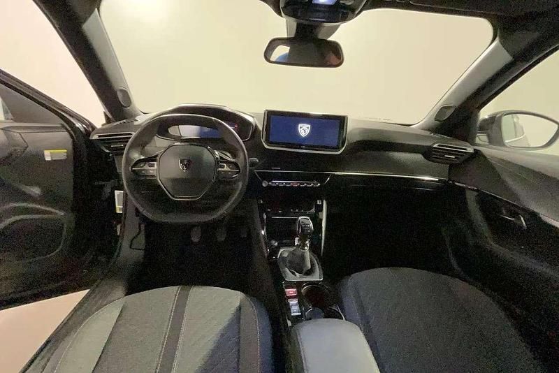 Usata Peugeot 2008 Allure 101 CV (74 kW) 2025 Nero SUV