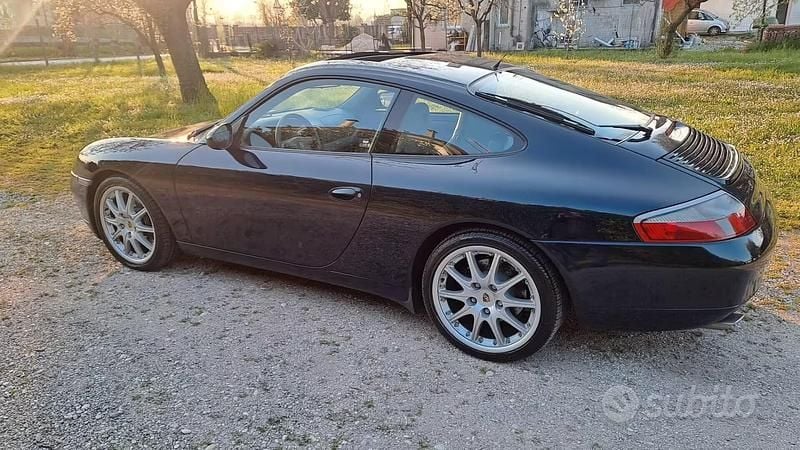 Usata Porsche 911 Carrera 300 CV (220 kW) 2000 Blu Coupé
