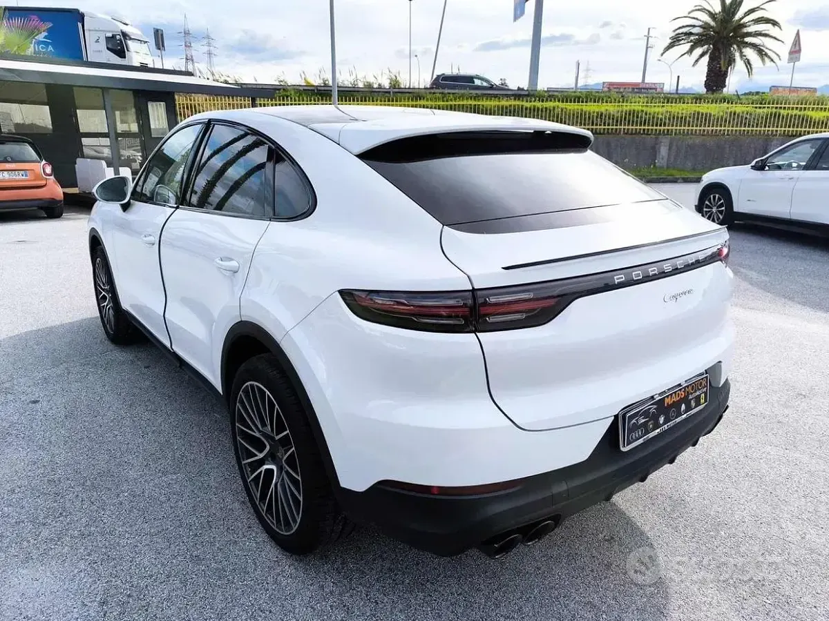 Usata Porsche Cayenne 340 CV (250 kW) 2020 Bianco SUV