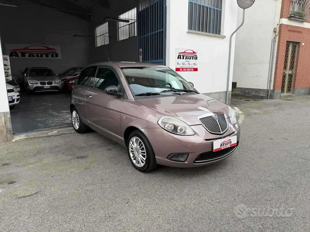 Usata Lancia Ypsilon 77 CV (56 kW) 2011 Utilitaria