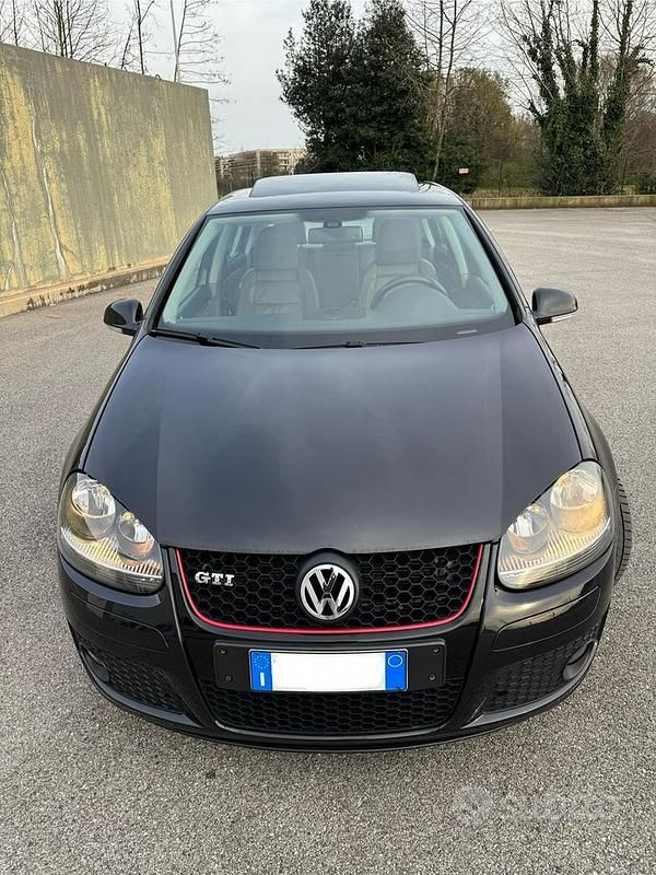 Usata VW Golf V GTI 200 CV (147 kW) 2007 Nero Berlina