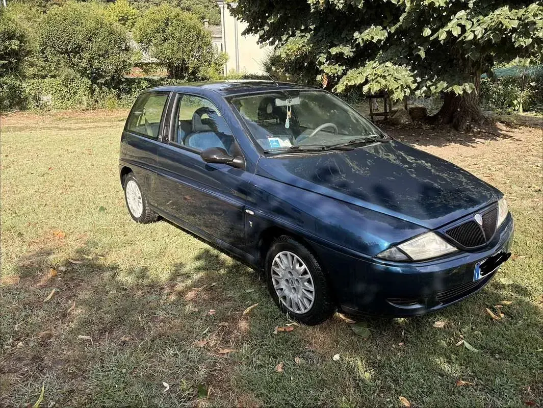 Usata Lancia Ypsilon 60 CV (44 kW) 2003 Utilitaria