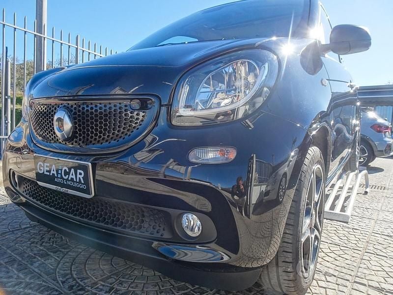 Usata Smart ForFour Prime 90 CV (66 kW) 2018 Nero Utilitaria