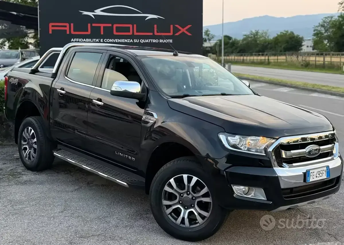 Usata Ford Ranger Wildtrack 160 CV (117 kW) 2016 Nero Pick-up