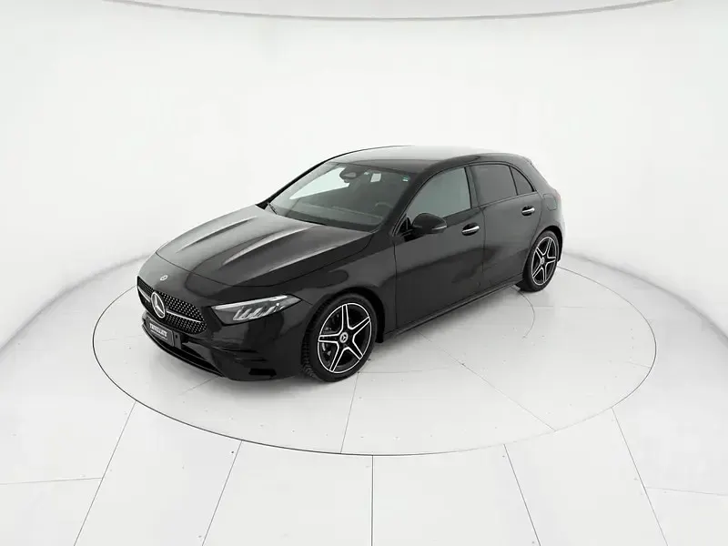 Usata Mercedes A180 Advanced Plus 116 CV (85 kW) 2023 Nero Berlina