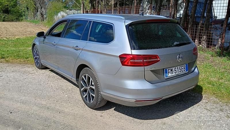 Usata VW Passat Business 150 CV (110 kW) 2017 Grigio Station wagon