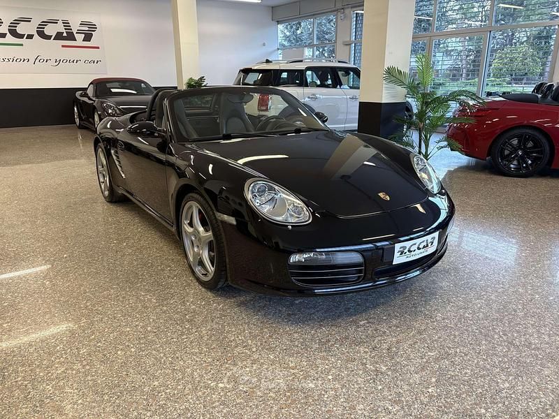Second-hand Porsche Boxster 280 CP (205 kW) 2006 Negru Cabrio