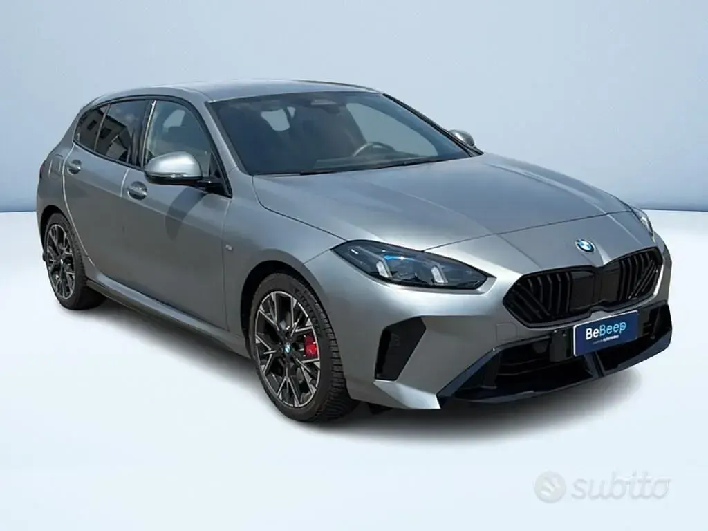 Usata BMW 120 M Sport 150 CV (110 kW) 2025 Grigio Utilitaria