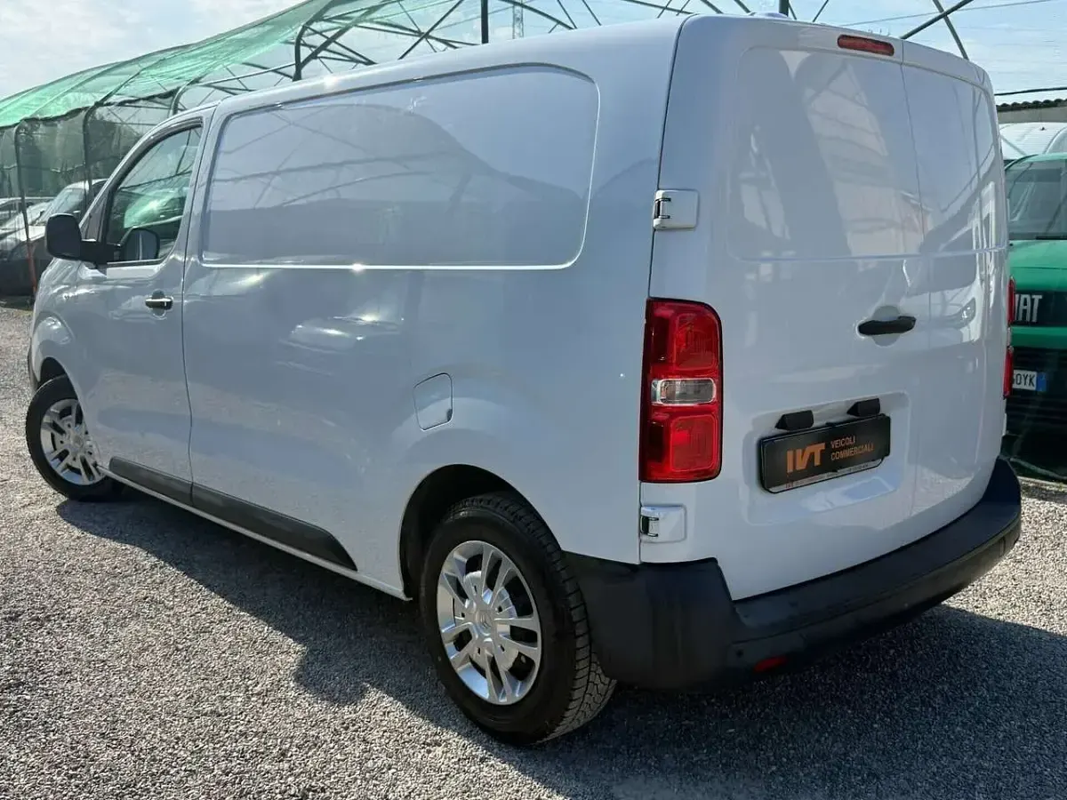 Usata Citroën Jumpy 120 CV (88 kW) 2022 Bianco Monovolume