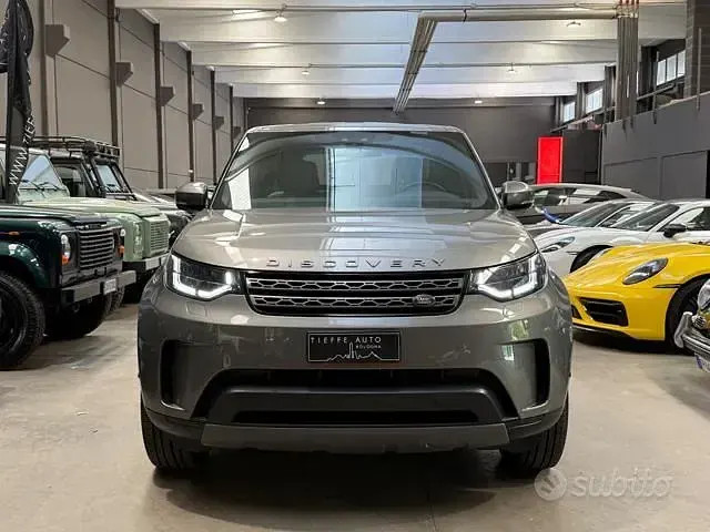 Usata Land Rover Discovery SE 241 CV (177 kW) 2019 Grigio metallizzato SUV