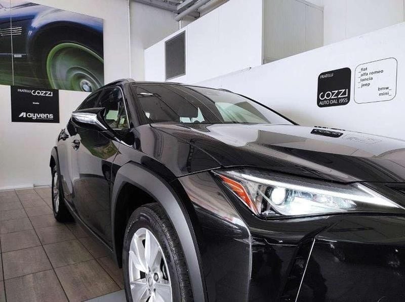 Usata Lexus UX 250h Business Edition 152 CV (111 kW) 2022 Nero SUV